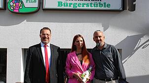 Nihal Kayali und Wolfram Schindler haben das Restaurant Bürgerstüble in der Wehratalhalle übernommen.