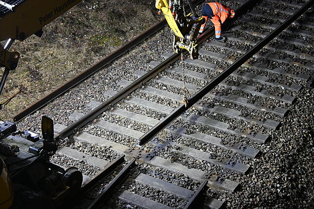 Bild 11: Trafotransport: So kommt der 300-Tonnen-Koloss nach Gurtweil zum Umspannwerk