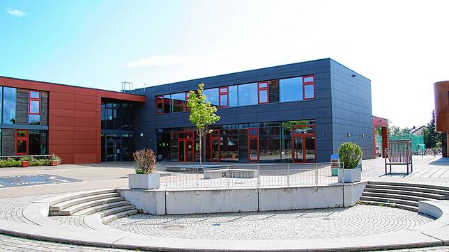 Rund 650 Schüler besuchen die Lucian-Reich-Gesamtschule in Hüfingen. Doch vor Ort gibt es keine reguläre Führungskraft an der Spitze ...
