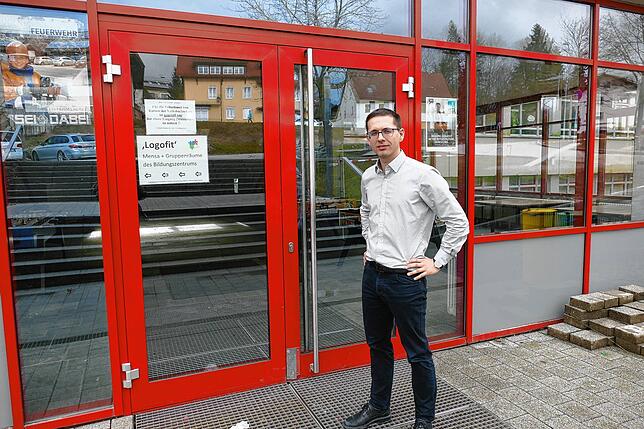 Realschulrektor Felix Lehr zieht eine positive Bilanz über die ersten beiden Schultag.