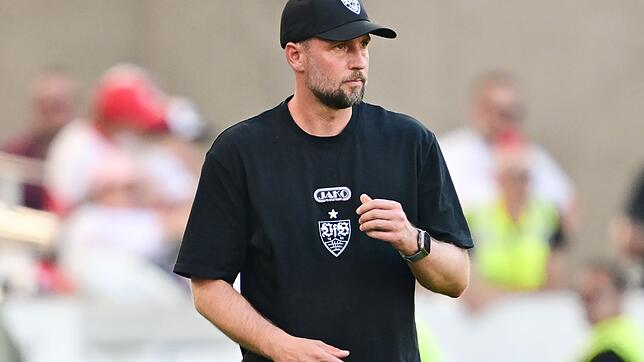Am Samstag treffen der VfB und Trainer Hoeneß auf die Bayern.