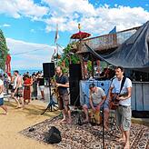 In der See Oase spielen regelmäßig Live-Bands.