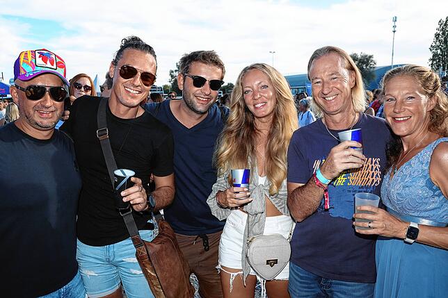 Bild 15: Auf Klein Venedig wummern die Bässe: Die besten Bilder vom Gute-Zeit-Festival