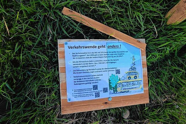 Schon zu Beginn des Jahres hatten Unbekannte die Tafeln der Südumfahrung-Gegner im Markdorfer Naherholungsgebiet beschädigt. Nun wurden ...
