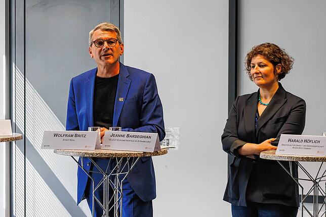 Beschwerten sich gemeinsam beim Kanzler: Wolfram Britz (l, parteilos), Oberbürgermeister von Kehl, und Jeanne Barseghian (r, Europe ...