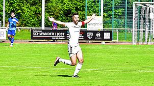 Bild : SV 08 Laufenburg besiegt den VfR Hausen mit 4:0 – und wir haben Fotos!