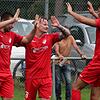 Überragender Aufsteiger: Der FC Pfaffenweiler (Raphael Gür, Felix Ohlhauser und Nico Anders glänzt in der Landesliga.