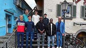 Neue Jugendsprecher und das neue Jugendtreff-Team (oben, von links): Valentino Brand, Julian Ehrle und Silas Bonauer. Vorn (von links): ...
