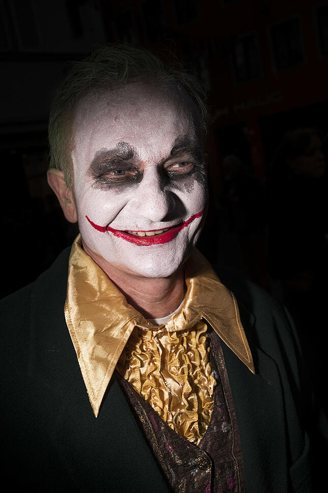 Bild 2: So haben Sie die Konstanzer Fasnacht noch nicht gesehen. Das sind die schönsten Gesichter der Straßenfasnacht