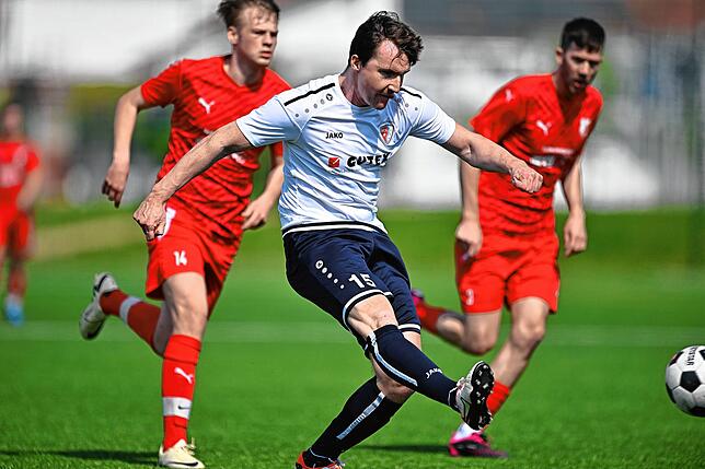 Bild 5: TuS Binzen besiegt den FC Schlüchttal mit 5:1 – und wir haben Bilder!