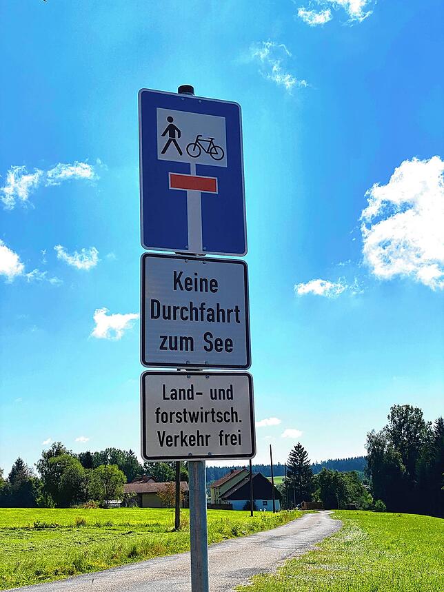Die Zufahrt aus Dittingshausen/Waldhausen wird nicht mehr durch die südliche Seestraße erfolgen. Hier ist eine Sackgasse ausgewiesen.