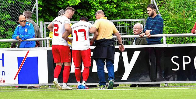 Bild 41: SV Jestetten siegt spät mit 2:1 beim VfB Waldshut – und wir haben Fotos!