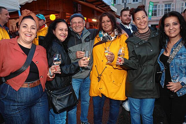 Bild 2: Gesellig, genussvoll, gut gelaunt: So endet das Konstanzer Weinfest 2025