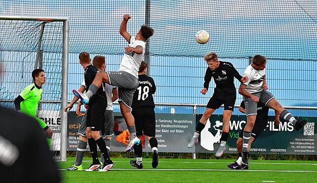 Bild 34: SG Hotzenwald kegelt den FC Bergalingen mit 3:2 aus dem Bezirkspokal – und wir haben Fotos!