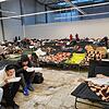 In der Ukraine sind mittlerweile mehr als drei Millionen Menschen außer Landes geflüchtet, und zwei Millionen sind in Polen in ...