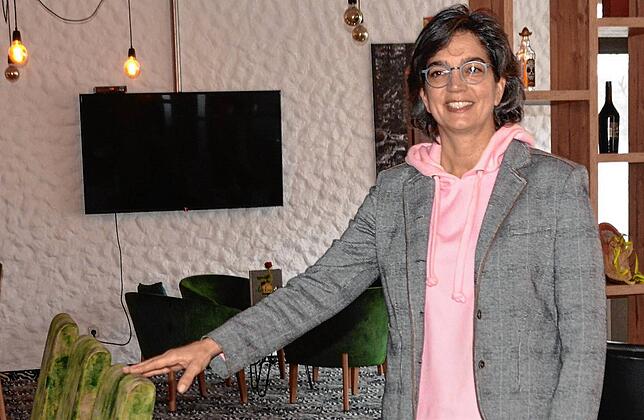 Hotelchefin Alexandra Limberger in der Clockwork-Bar des Sure-Hotels in Bad Dürrheim. Sie ist erleichtert darüber, dass das Solemar als ...