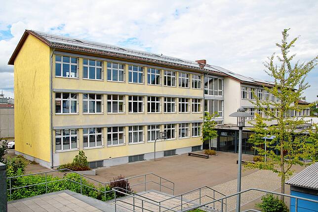 An der Eichendorffschule bleibt Heiko Keller kommissarischer Schulleiter.