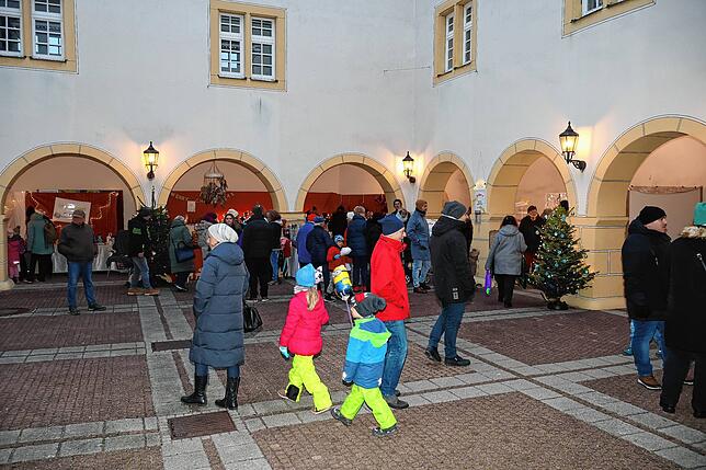 Bild 14: Immendinger Weihnachtsmarkt am Schloss begeistert die Besucher