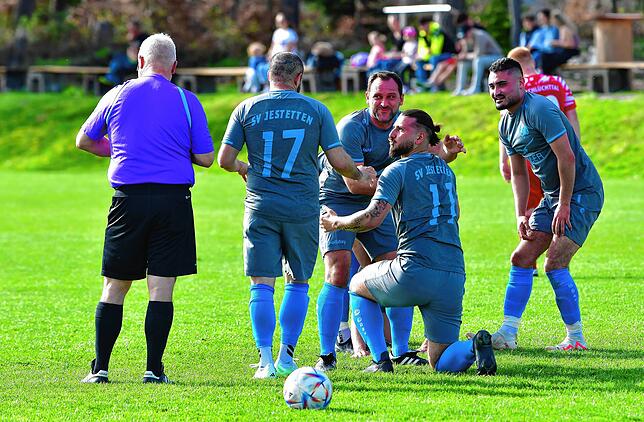 Bild 21: SV Jestetten gewinnt 3:1 beim FC Schlüchttal &ndash; und wir haben Bilder!