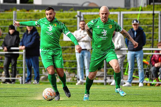 Bild 2: FC Schlüchttal siegt 4:2 beim SV Herten &ndash; und wir haben Bilder!