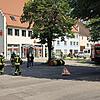 Gegen 17 Uhr am 11. Juni haben die Einsatzkräfte die Lage in der Kirchstraße wieder unter Kontrolle.