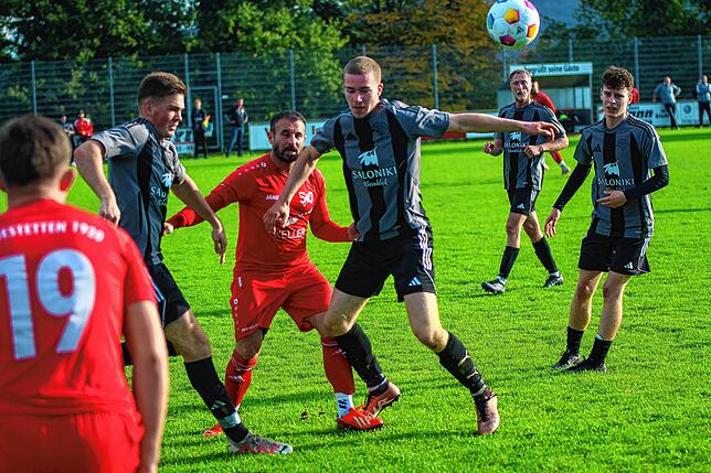 Bild 10: SV Jestetten gewinnt Kellerduell beim FC Hochrhein – und wir haben Bilder!