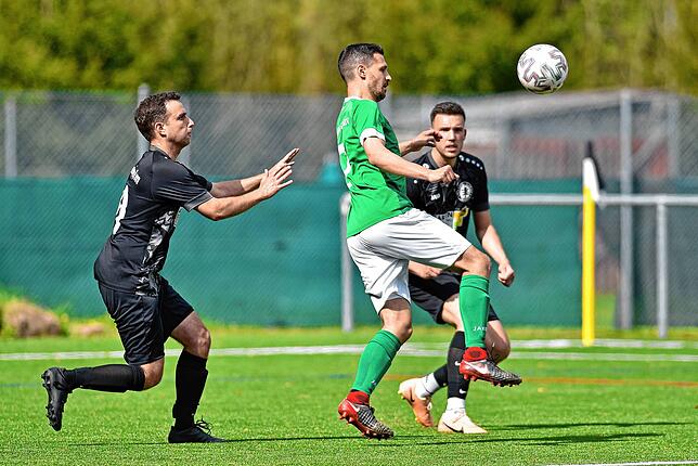 Bild 4: Der FC Tannheim schlägt den FC Bräunlingen mit 3:1 – wir haben die Fotos!