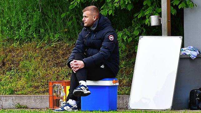 Nachdenklich: Arben Gashi hat dem SV Herten einige &ndash; intern diskutierte &ndash; Gründe genannt, weshalb er nach der Saison nach ...