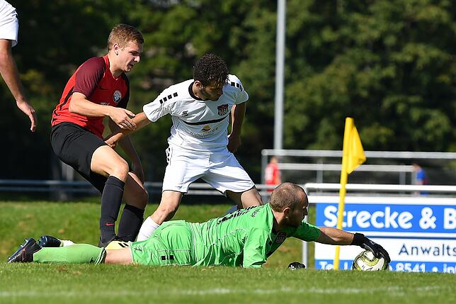 Bild 14: FV Lörrach-Brombach II besiegt den FC Hochrhein mit 7:4 &ndash; und wir haben Bilder!