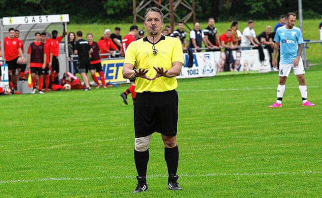 Bild 4: FC 08 Bad Säckingen gewinnt im torreichen Derby beim SV Obersäckingen mit 5:3 &ndash; und wir haben die Bilder!