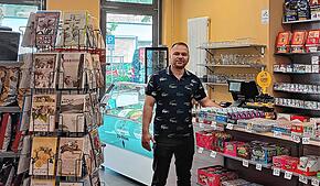 Lazar Zahariev ist der Eigentümer des Kiosks Laubenhof. Neben den typischen Produkten bietet er auch Eis in der Waffel oder im Becher ...