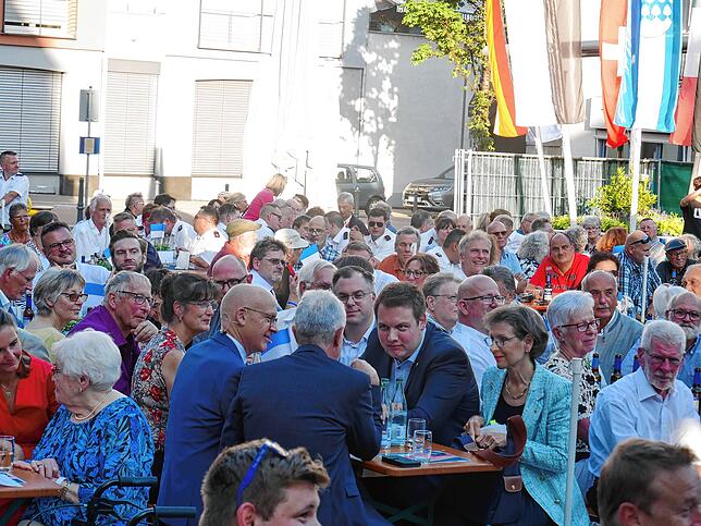 Bild 28: Bilder vom Fest anlässlich des 75. Jubiläums der Stadterhebung Wehrs