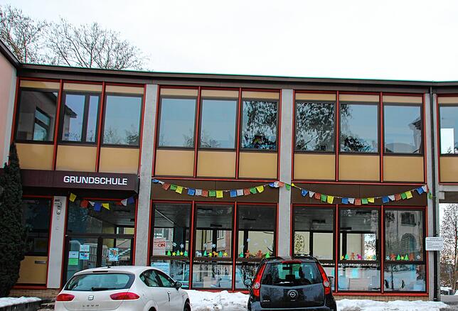 Der Zwischenbau der Grundschule Stockach steht auch im Investitionsplan 2021. Er soll abgerissen und neu gebaut werden.
