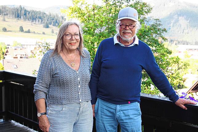 Helga und Hartwig Günther setzen sich vielfältig in Bernau ein. Sie dokumentieren Kleindenkmale und Grenzsteine und halten die Natur ...