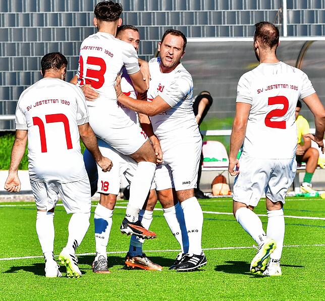Bild 1: SV Jestetten besiegt den SV Herten mit 7:5– und wir haben Bilder!