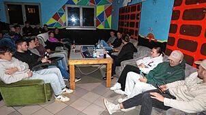 Bei der Hauptversammlung auf dem Sofa sitzen – das gibt es nur beim Jugendclub in Kirchen-Hausen. An die 50 Teilnehmer kamen zu der ...