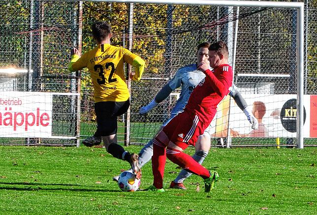 Bild 4: Die besten Bilder von der Landesligapartie zwischen dem FC Überlingen und dem FC Gutmadingen