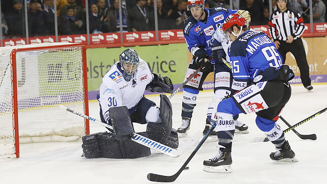 Torgefährlich: Am 1. November 2019 erzielte Jamie MacQueen (vorn) beim 4:1-Sieg der Wild Wings gegen Iserlohn zwei Treffer gegen ...
