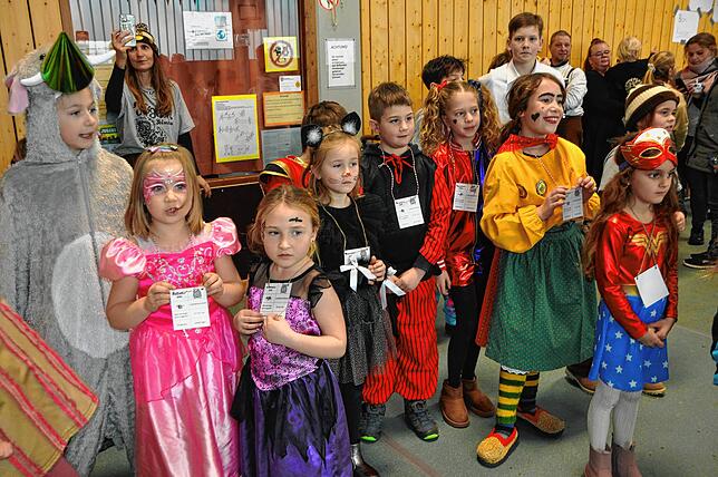 Bild 22: Viel Spaß beim Kinderball in Leimbach