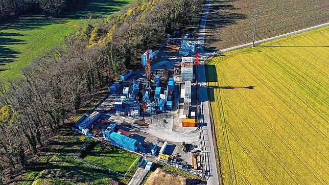 In der Lottstetter Nachbargemeinde Marthalen wurde das Tiefenlager Bohr-Equipment abgeräumt und an den Standort Bözberg 2 gezügelt, wo ...