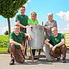 Die ganze Familie ist auf dem Kartoffelhof Frick in Kleinstadelhofen aktiv. Unser Bild zeigt Dominik, Dieter, Michaela, Gerda und ...
