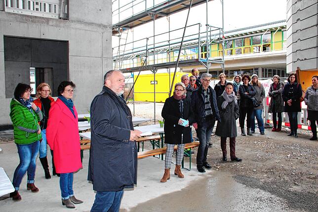 Bild 2: Neubau der Radolfzeller Realschule nimmt Formen an