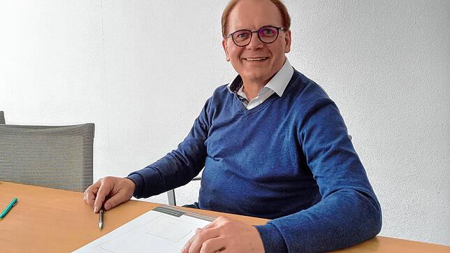 Klaus Gohl, Vorsitzender des Gutachterausschusses in Bodman-Ludwigshafen, spricht über die Entstehung der Bodenrichtwerte.