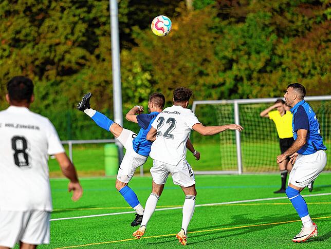 Bild 8: Die besten Bilder der Bezirksliga-Partie zwischen Konstanz-Egg und Hilzingen.
