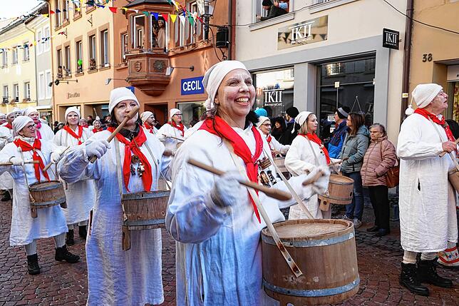 Die Narro-Zunft Waldshut beim Hochrhein Narrentreffen 2023 in Tiengen. Am 15. und 15. Februar richtet sie selbst das Narrentreffen aus.