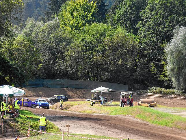 Längst nicht alle fanden gerade im Kurvenbereich die Ideallinie.