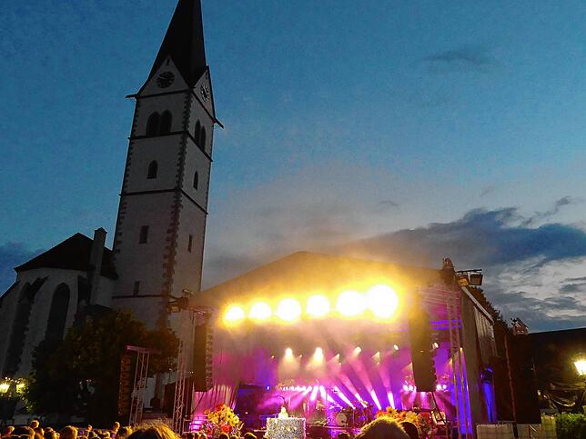 Bild 3: Die schönsten Bilder vom Openair-Konzert von Lea in Markdorf