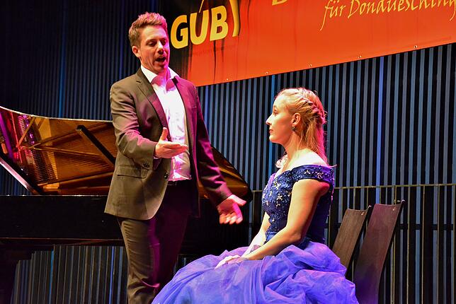 Auf Flügeln des Gesangs: Melodien aus Oper und Operette werden im Strawinsky-Saal zum Hit, das GUB-Festival "Bühne frei" ist auch in der ...