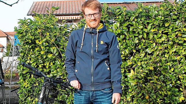 Jetzt kann er wieder lachen. Patrick Konopka realisierte erst später, dass er am Samstag beim Bahnübergang in Petershausen Glück hatte. ...