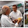 Maurizio Canestrini (linkes Bild links) und Manfred Lang in der Küche des Casala. Rechts oben schmecken sie gemeinsam Casala-Küchenchef ...
